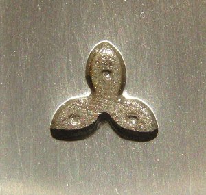 značka na čepeli 2